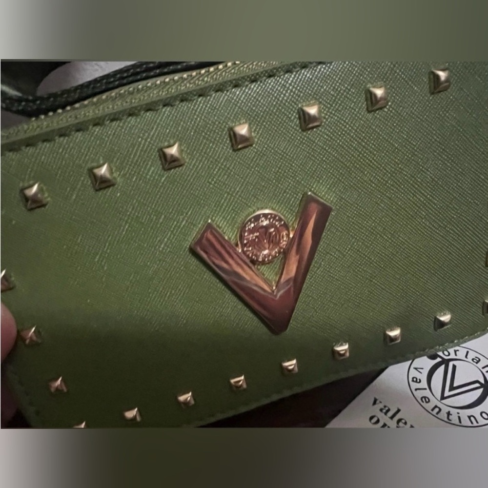 NWT Valentino Orlandi Lime Green Studded Crossbody Bag Camera bag - Picture 3 of 3